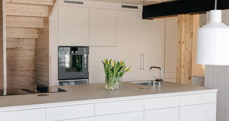 SWIFT Homes - Norwegian Villa - Kitchen
